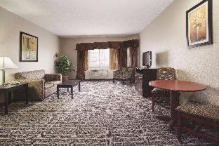 Clovis Hotel | Comfort Suites