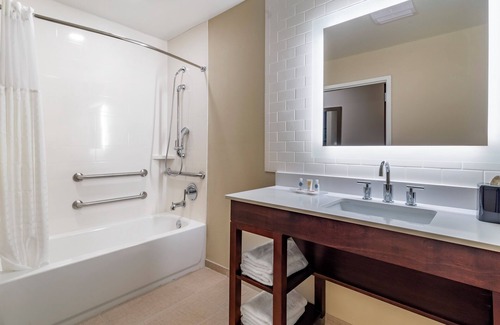 Newnan Hotel | Comfort Suites