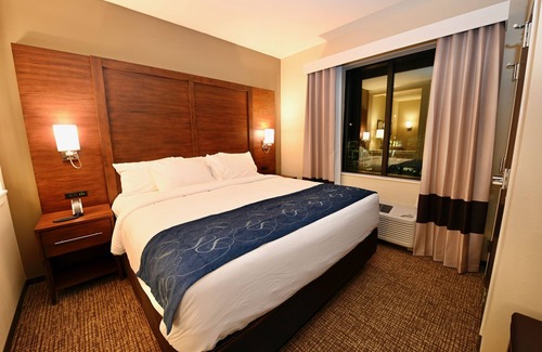 Newnan Hotel | Comfort Suites