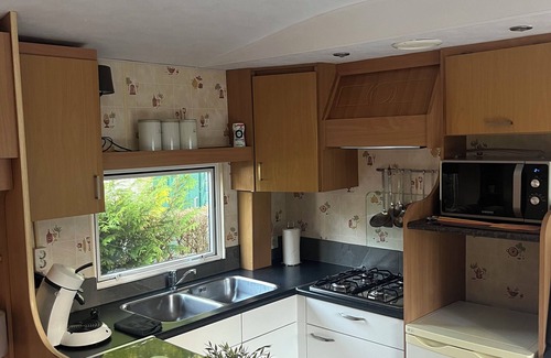 Schoonloo Ski Chalet | Comfortabel Chalet in Schoonloo met fietsen, airco en buitenzwembad!