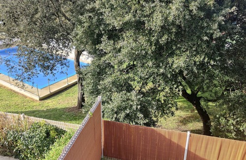 Meschers-sur-Gironde House | Comfortable villa in residence with swimming pool and tennis court, 600 m from the beach.