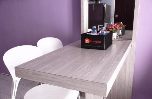 Pekayon Jaya Apartment | Comfortable 2BR Mutiara Bekasi Apartment By Travelio