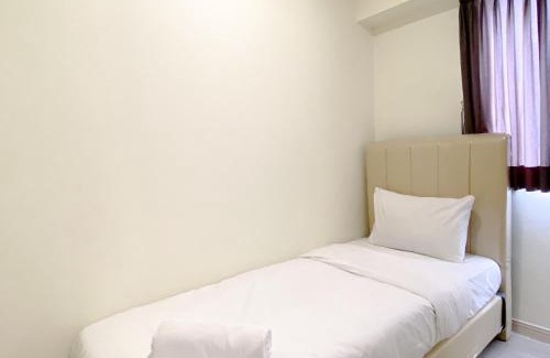 Cikarang Apartment | Comfortable 2BR with Working Room at Meikarta Apartment By Travelio