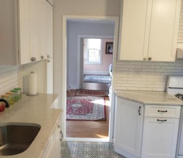Ridgefield Park Apartment | Comfortable 3 Bedroom Apartment 30 Minutes to New York