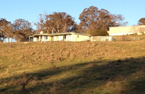 Lost River House | Comfortable 3 bed homestead on 160 Ac. Working Cattle farm. River and views.
