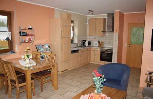 Hohenfels-Essingen Apartment | Comfortable 3 star holiday apartment in south location wit terrace
