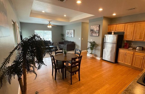 Kreole Apartment | Comfortable 3BR & 2BA/Full Kitchen/Parking