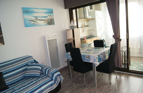 Le Barcares Apartment | Comfortable 5-bed 2-bed apartment by the sea