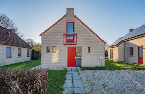 Ewijk House | Comfortable 6p vacation home with charging station
