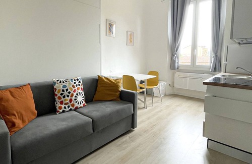 Lorenteggio Apartment | Comfortable and bright studio apartment.