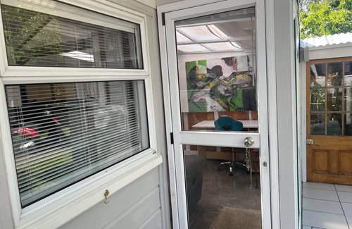 Gisborne Apartment | Comfortable and clean Unit with sunroom