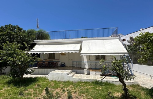 Skala House | Comfortable and Convenient Home Hidden in the Middle of Skala