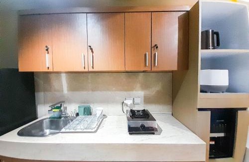 Catur Tunggal Apartment | Comfortable and Homey 1BR at Uttara The Icon Apartment By Travelio