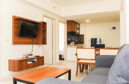 Cikarang Apartment | Comfortable and Homey 3BR at Meikarta Apartment By Travelio