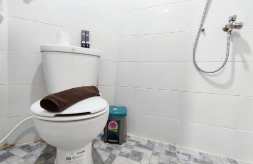 Semarang Apartment | Comfortable and Modern 1BR without Living Room at Amartha View Apartment By Travelio