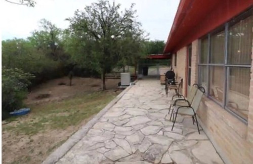 Eagle Pass House | Comfortable and Secluded Home in Quiet Area