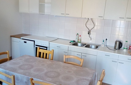 Orebic Apartment | Comfortable and spacious apartment near beach Cove Velika Prapratna, Pelješac (A-4515-c)