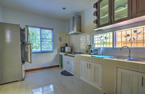 Hang Dong Villa | Comfortable and spacious Villa in quiet, secure up market Housing Estate.