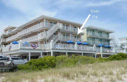 Wildwood Crest House | Comfortable and clean OCEAN FRONT condo in beautiful Wildwood Crest