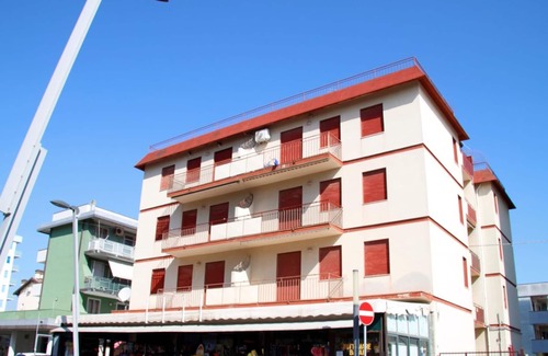 Lido di Pomposa Apartment | Comfortable apartment in the center with air coditioning and sea view balcony