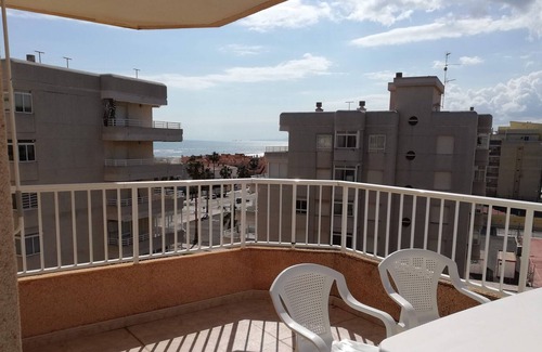 Xeraco Apartment | Comfortable apartment with a large terrace and a fantastic view of the sea and the mountains!