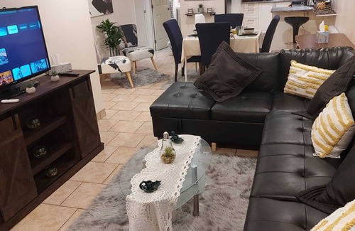 Laval-des-Rapides Apartment | Comfortable apartment, half basement and 3 min walk from Concorde metro station