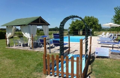 Torgiano Apartment | Comfortable Apartment In A Farmhouse With Pool Near Assisi And Perugia