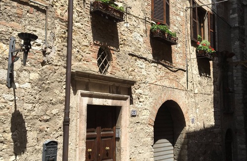 Narni Apartment | Comfortable apartment in the historic center of Narni