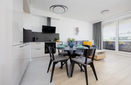 Bialoleka Apartment | Comfortable Apartment with Parking by Noclegi Renters