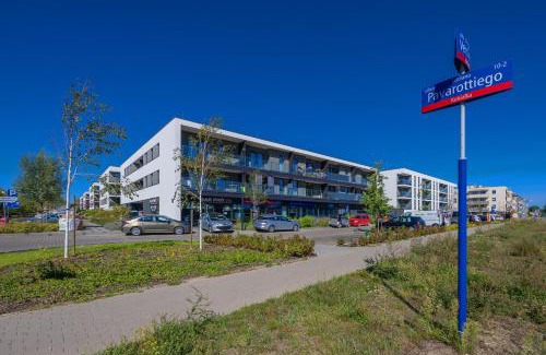 Bialoleka Apartment | Comfortable Apartment with Parking by Noclegi Renters