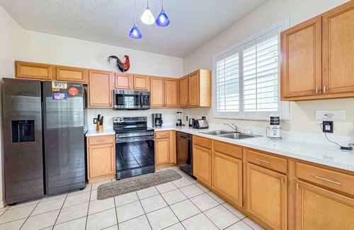 Calabay Parc House | Comfortable Calabay Parc Pool Home with Games Room Close to Disney