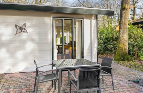 Hooghalen House | Comfortable chalet with 3 bedrooms, kitchen, WiFi, TV, and terrace.