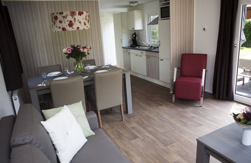 Voorthuizen Cabin | Comfortable Chalet With Sauna Near the Veluwe