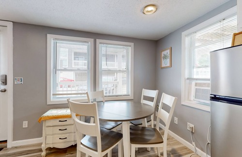 Hampton Condo | Comfortable condo with partial AC, and high-speed WiFi.
