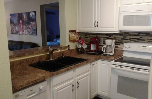 Chandler Condo | Comfortable Corner 1st floor Condo