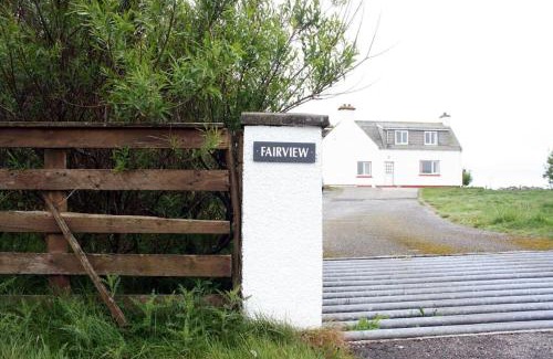 Benbecula House | Comfortable detached 4 bedroomed holiday home