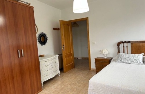 Fontoria Apartment | Comfortable 2bed flat, charming village, river swimming pools, near Ponferrada.