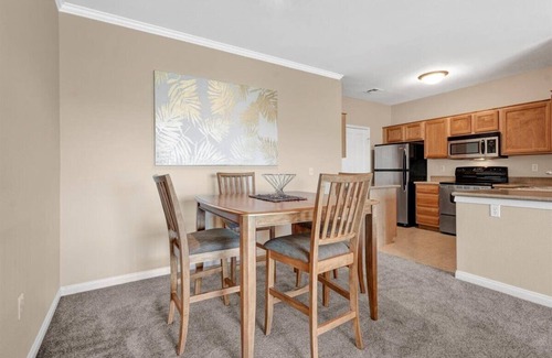 Seven Hills Condo | Comfortable Henderson Condo With Strip Views