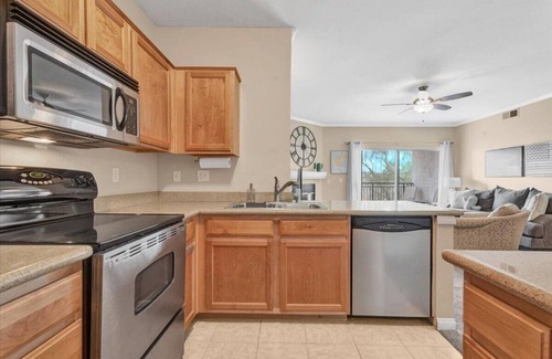 Seven Hills Condo | Comfortable Henderson Condo With Strip Views