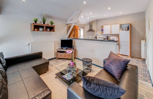 Thy-le-Chateau House | Comfortable holiday home in Thy-le-Château with pool