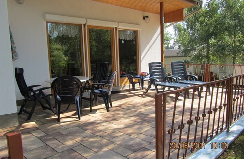Zeulenroda-Triebes House | Comfortable holiday home at the Zeulenroda dam/bungalow village Zadelsdorf.