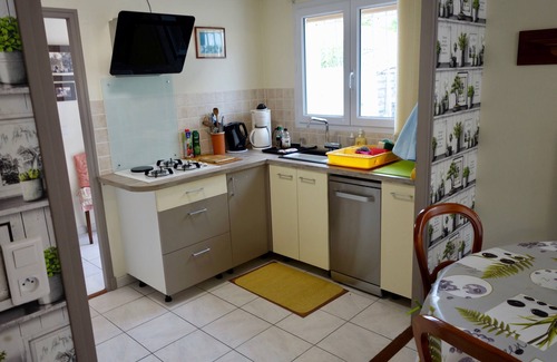 Lanton House | COMFORTABLE HOME of full foot located in the heart of the BASIN of ARCACHON.