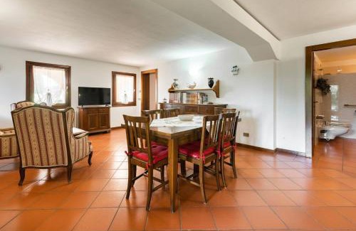 Farra di Soligo Apartment | Comfortable house - garden and parking