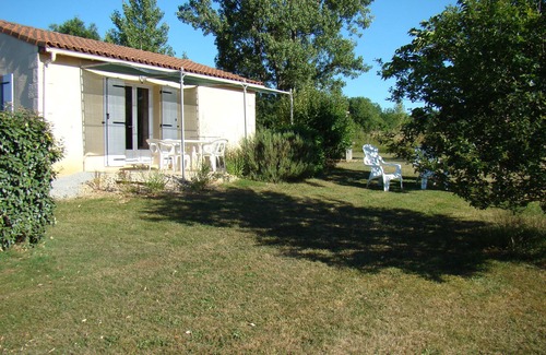 Salviac House | Comfortable house with heated pool between Sarlat and Cahors