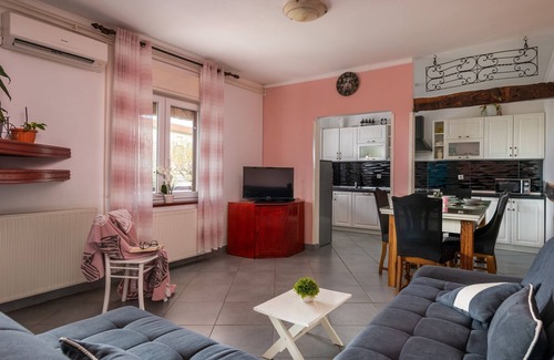 Grandici Villa | Comfortable house with swimming pool, in quiet village