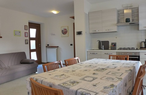 Assenza Apartment | Comfortable and quiet flat Elena for total relaxation in an old hamlet