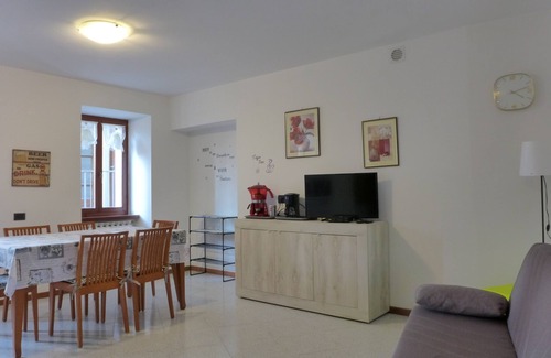 Assenza Apartment | Comfortable and quiet flat Elena for total relaxation in an old hamlet