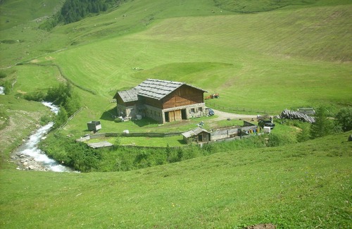 Farchant Apartment | Comfortable large apartments, centrally located, surrounded by nature, friendly