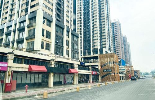 Cikarang Apartment | Comfortable Living 2BR at Meikarta Apartment By Travelio