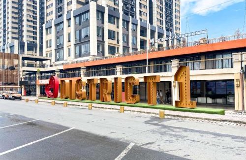 Cikarang Apartment | Comfortable Living 2BR at Meikarta Apartment By Travelio